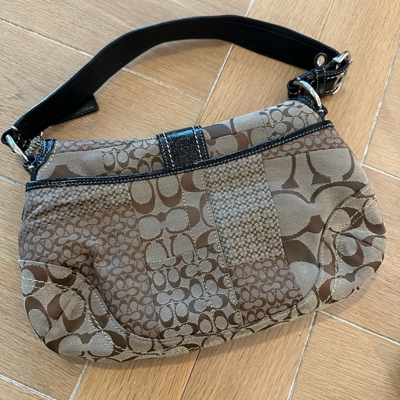 Coach purse handbag black leather with tan signature printed fabric - Picture 7 of 8